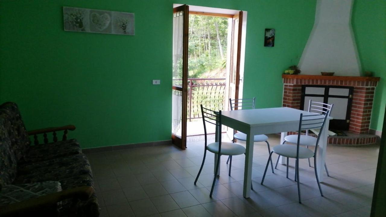Casa Vacanze "Ellen" Bianchi Exterior foto